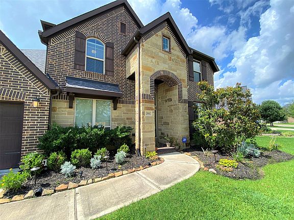 4th image of 28902 Yaupon Trace Dr