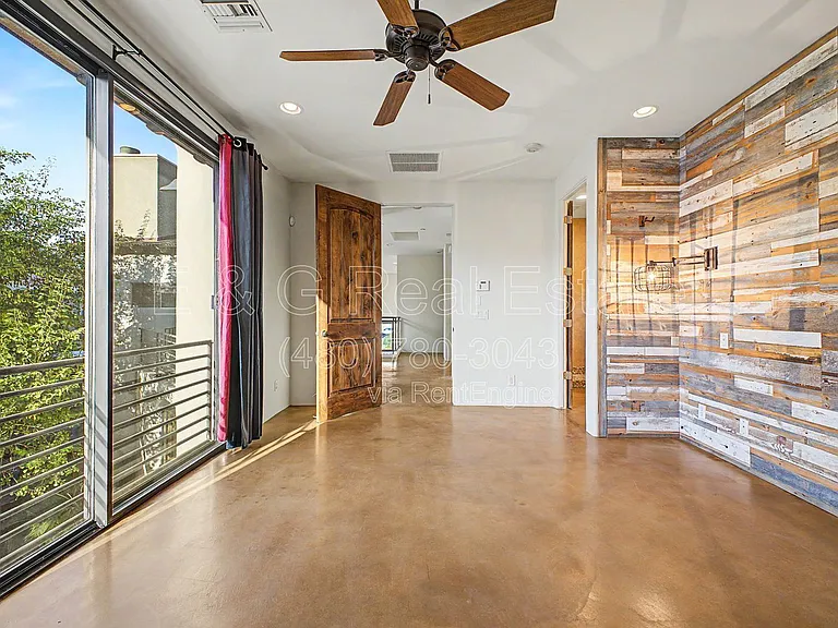 304 S Wilson St — Photo 24