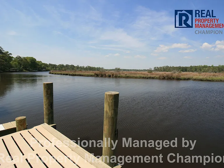 241 E Ivybridge Dr — Photo 26