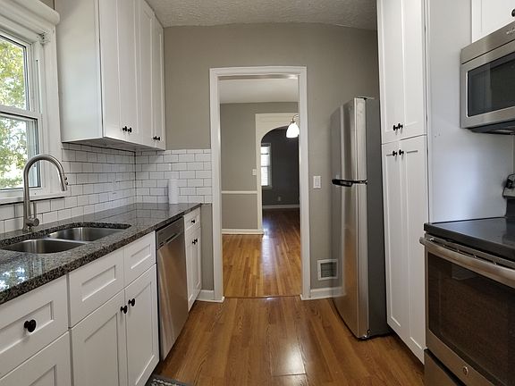3rd image of 5035 Hickory St