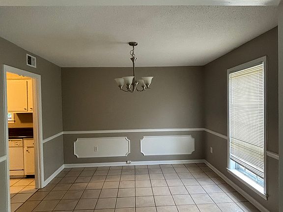 5th image of 6551 Oak Park Dr