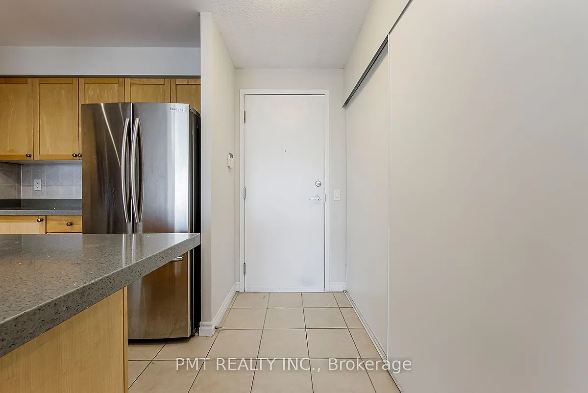 Building Photo - 55 Strathaven Dr #2012
