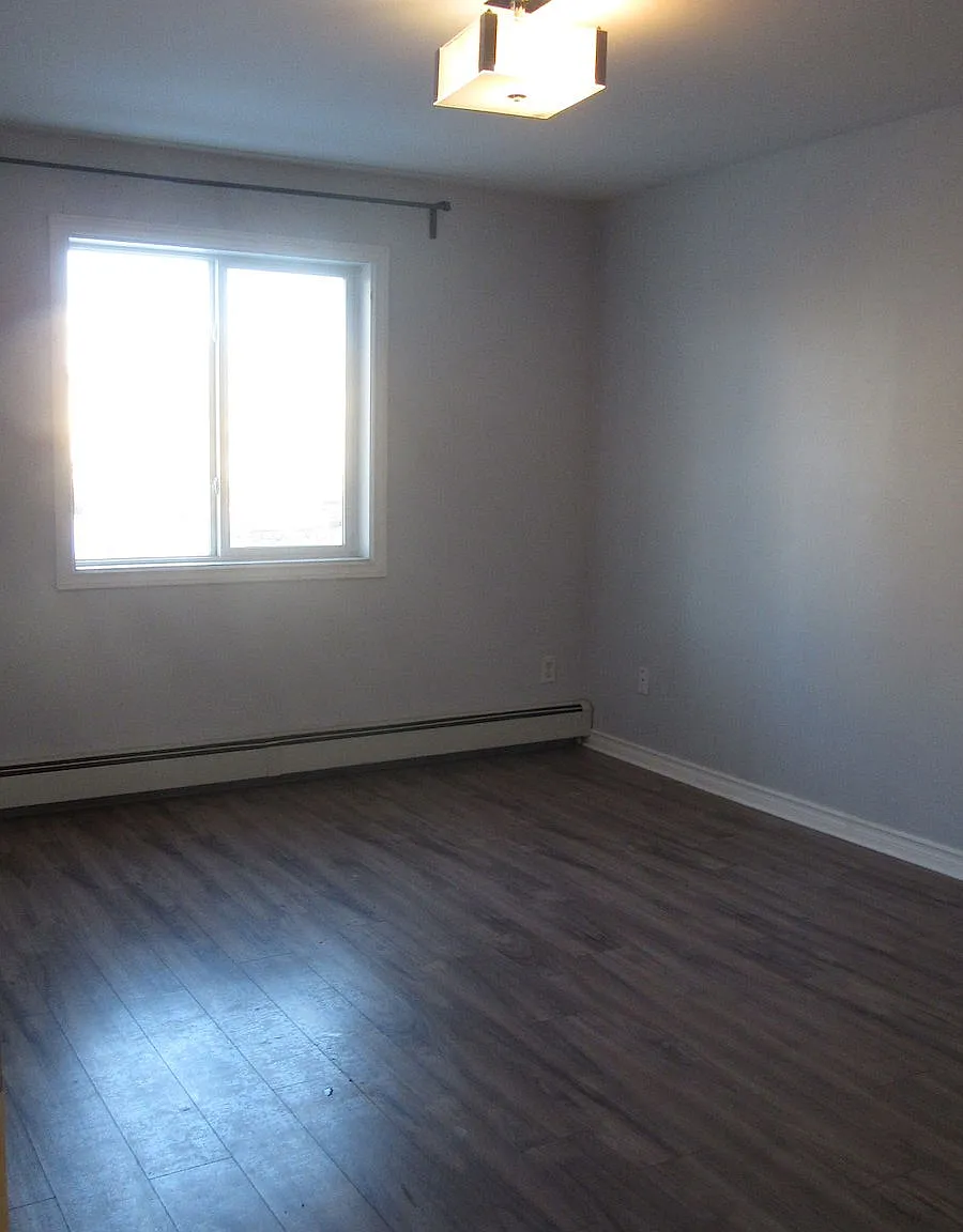 Park Place Eaux Claires condo — Photo 2