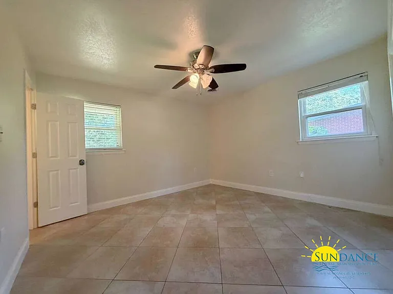 305 Leah Miller Dr — Photo 11