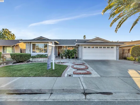 33827 Whitehead Ln, Fremont, CA 94555