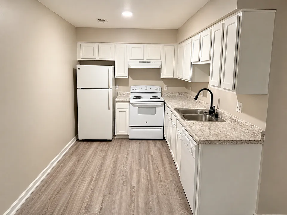 306 Spangler Dr #8