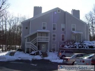 11952 Cardamom Dr, Woodbridge, VA 22192