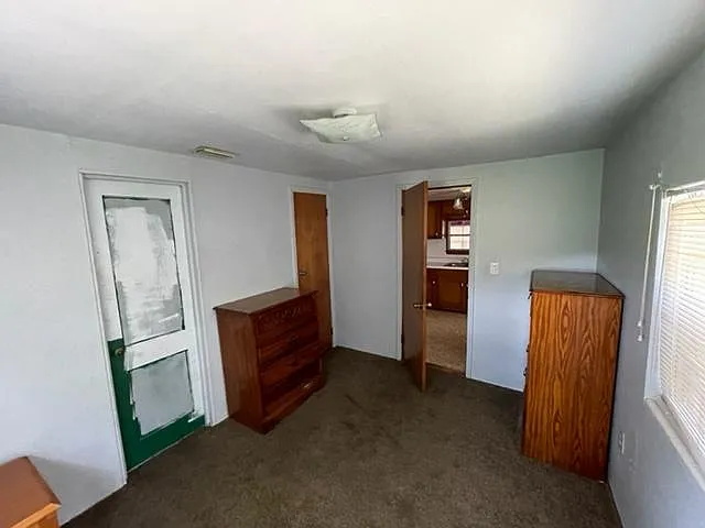 313 Congress Ave — Photo 9