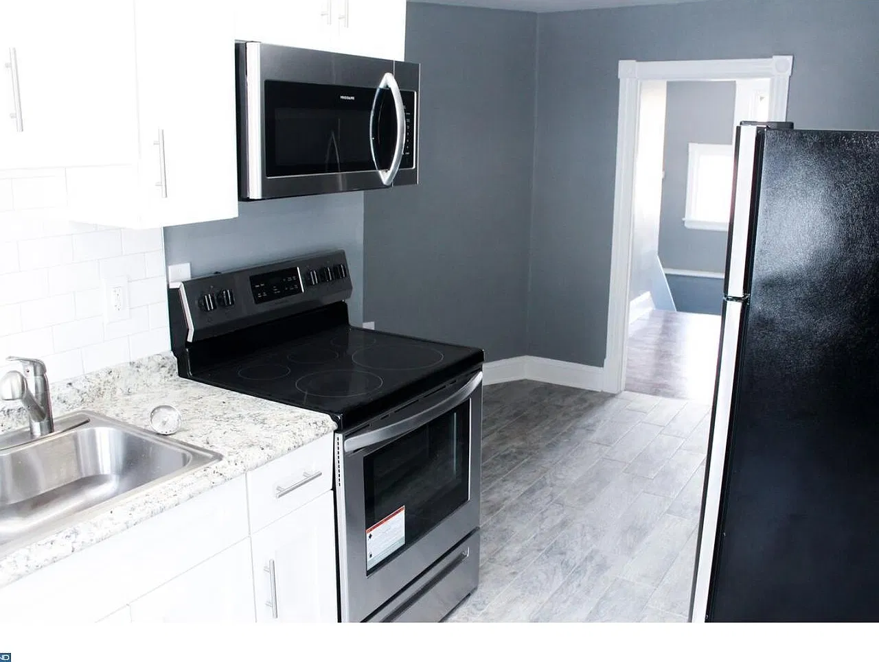 2 bed, 1000 sqft, $1,350 — Photo 3