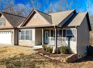 227 Heritage Creek Dr, Boiling Springs, SC 29316