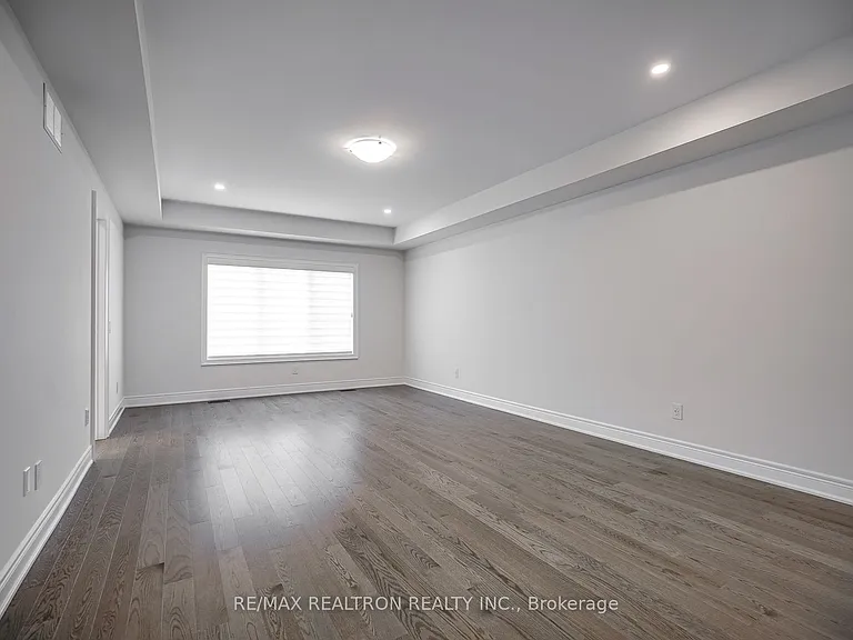 9480 Bayview Ave #4A — Photo 22