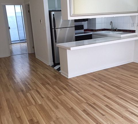3rd image of 831 2nd St APT 5