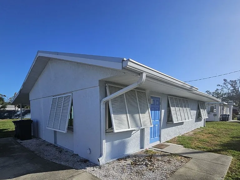 360 W Fray St — Photo 2
