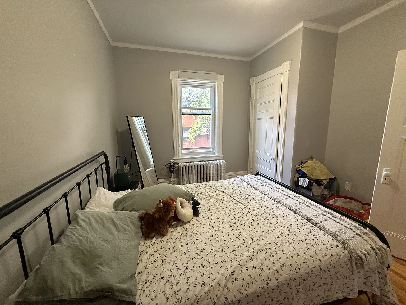 286 Charlotte Street — Photo 4