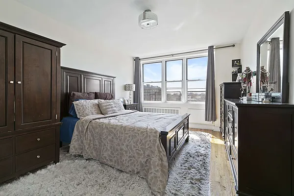 Rented by Compass | media 7