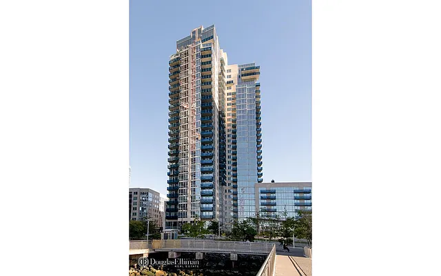 Rented by Douglas Elliman | media 38