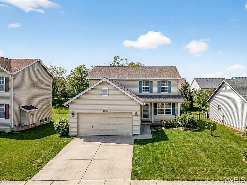 1st image of 1923 Briarfield Dr