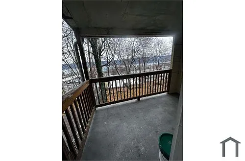 82 Glenwood Ave Photo 1