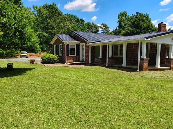 391 Locklear Cir, Dallas, GA 30157