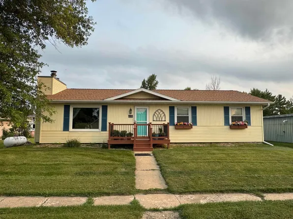 210 Main St, Stout, IA 50673