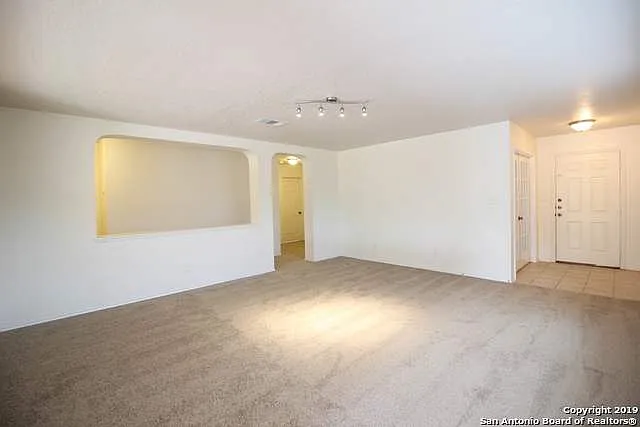 3 bed, 1753 sqft, $1,800 — Photo 4
