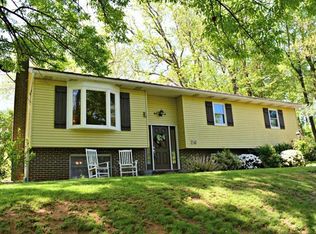 26 Cocalico Rd, Lititz, PA 17543