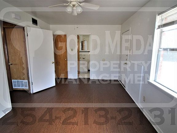 5th image of 806 Pecan Cir #A