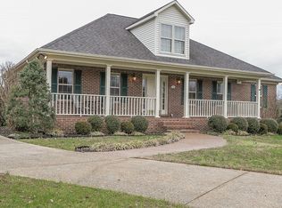 109 Creekside Dr, Columbia, TN 38401