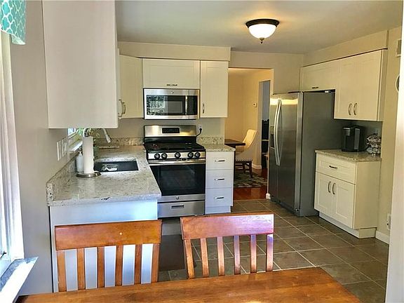 5th image of 4129 Dundee Dr