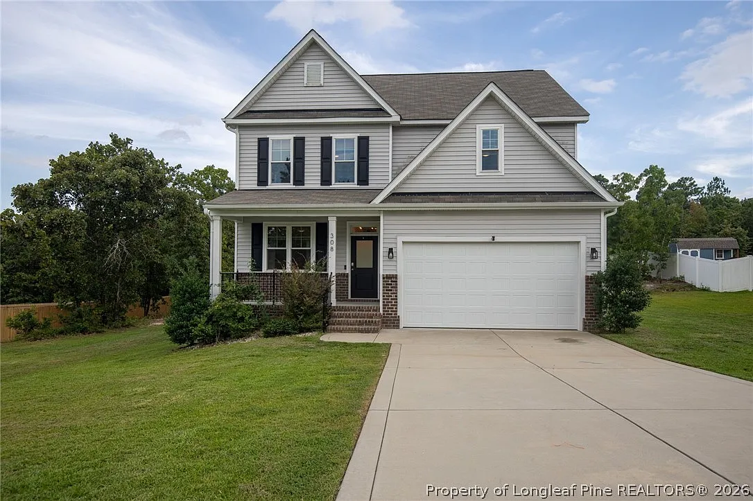 4 bed, 2.5 bath, 2363 sqft, $2,400 — Photo 1
