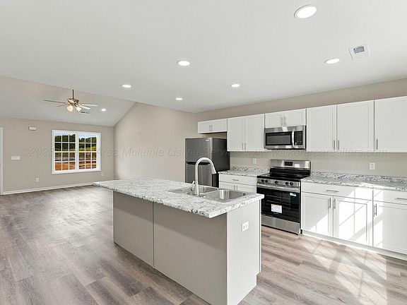 2nd image of 621 County Road 1498