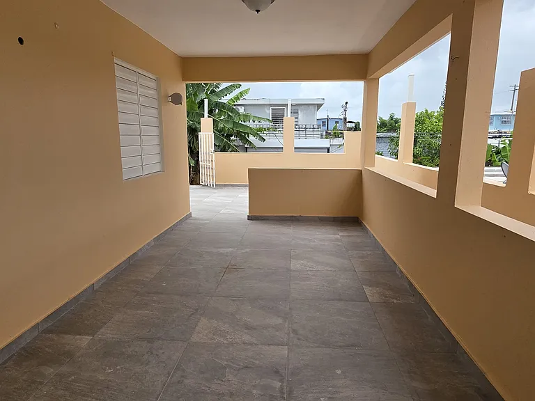 Covered Side patio