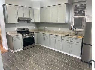 2959 S Bonaparte St #1F, Chicago, IL 60608
