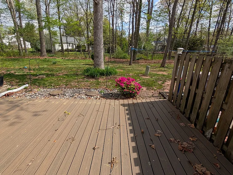 2517 Devonshire Ct — Photo 4