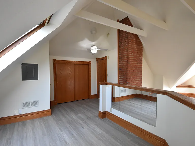 1929 Walnut St #3 — Photo 23