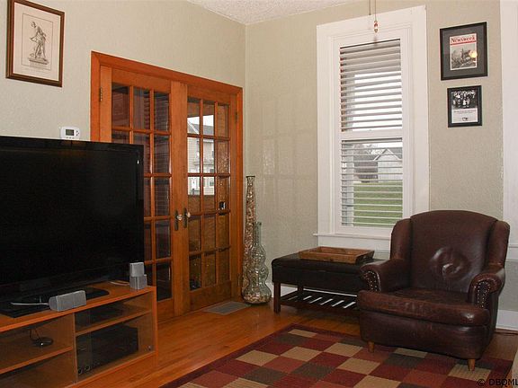 2nd image of 608 Clarke Dr