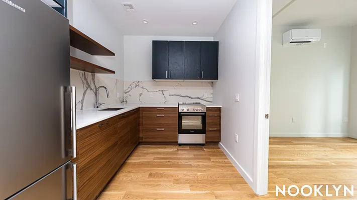 Rented by Nooklyn NYC LLC | media 48