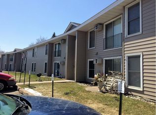 930 6th St S APT 1, Hopkins, MN 55343