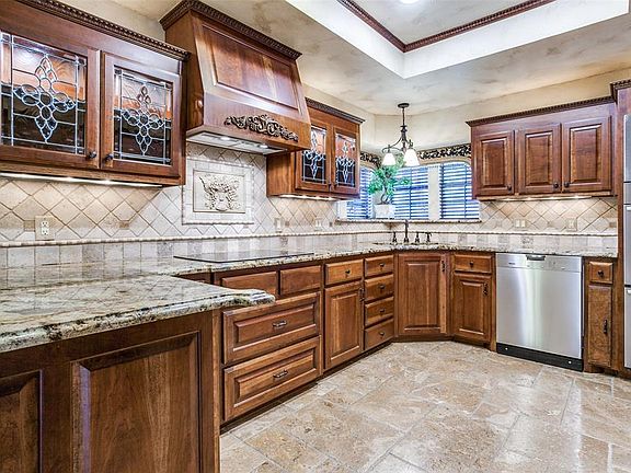 4th image of 3612 Leathertop Dr