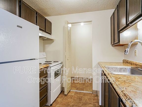 5th image of 14124-14212 NE Sandy Blvd #Q-03