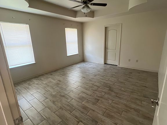 4th image of 3513 Simmons Place Dr