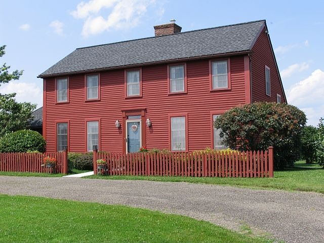 220 West Hill Road, Vestal