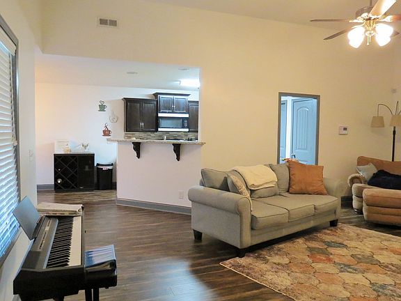 4th image of 1186 Eagles Bluff Dr