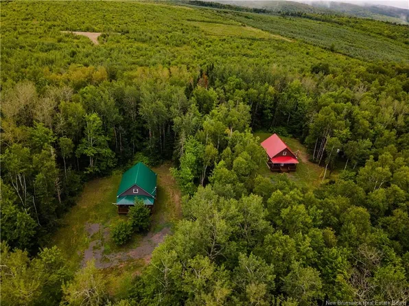 110 Cleveland Rd, Cardwell, NB E4E 5E2