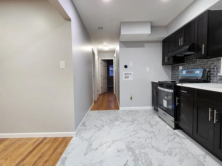 147 McAdoo Ave #1 — Photo 40