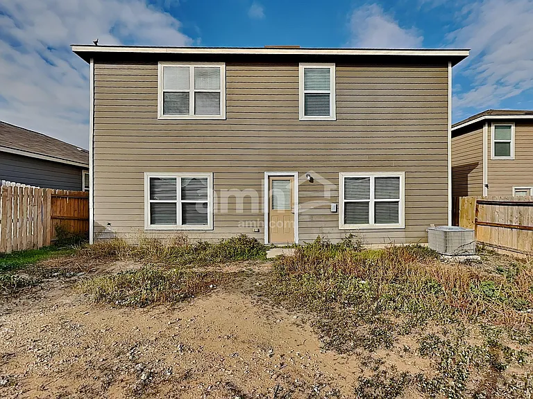 12250 Commander Dr — Photo 22