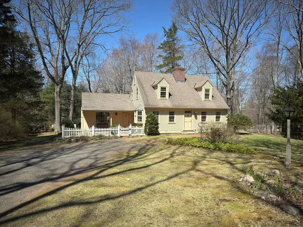 41 Woodland Drive, Essex, CT 06409