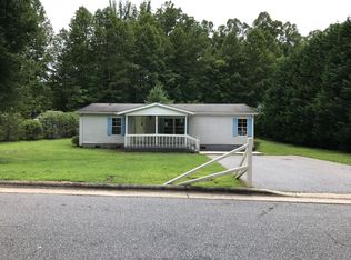 1209 Hoff Ct SW, Lenoir, NC 28645