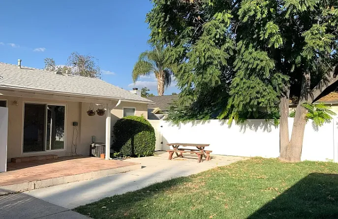 22034 Galvez St — Photo 13