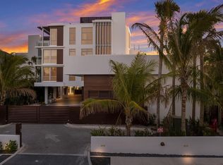 84 Avenida Veneccia #203 & 202, Sarasota, FL 34242